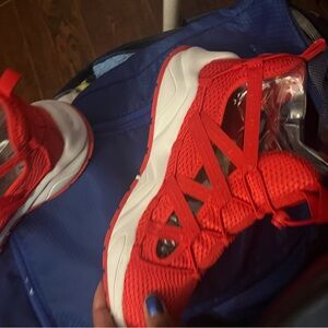 Size 9 champion shoes